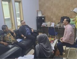 Perkuat Pengawasan, Kepala Kanwil Kemenkum Sultra Lakukan Pemeriksaan Notaris di Kabupaten Bombana