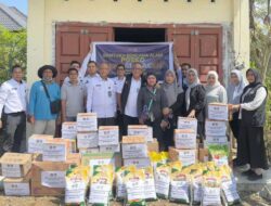 Ditjen Imigrasi Aceh Salurkan Bantuan untuk Korban Banjir Bandang di Pidie Jaya