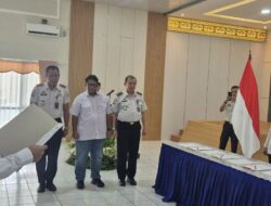 Cium Merah Putih dengan Haru, 4 Napiter Lapas Kelas I Bandar Lampung Resmi Kembali ke Pangkuan NKRI