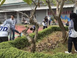 Kompak Rawat Lingkungan, Petugas dan Warga Binaan Lapas Kelas I Bandar Lampung Gelar Kerja Bakti