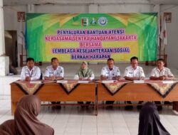 Bantuan ATENSI Kemensos RI Disalurkan untuk 90 Lansia di Kabupaten Pesawaran