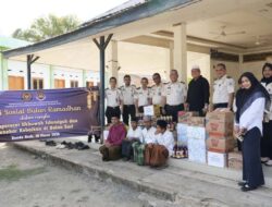 Imigrasi Aceh Gelar Bakti Sosial Ramadan, Pererat Ukhuwah dan Berbagi Kebahagiaan Bersama Santri