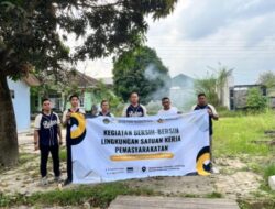 Peduli Lingkungan Sekitar, Rutan Kelas I Bandar Lampung Lakukan Aksi Bersih-bersih di Area Luar