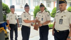 Ingatkan Soal Integritas, Kalapas Kelas IIA Banyuasin Pimpin Apel Penyematan Tanda Kenaikan Pangkat Bagi 17 pegawai