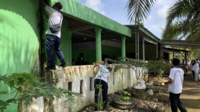 Peringati Hari Bakti Pemasyarakatan ke-62, Jajaran Lapas Banyuasin Lakukan Bersih-bersih Musholla Al-Ikhsan