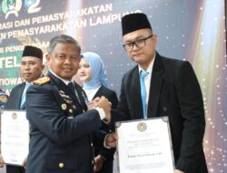 Plh Kakanwil Ditjenpas Lampung Berikan Dua Penghargaan Apresiasi Kinerja Lapas Way Kanan