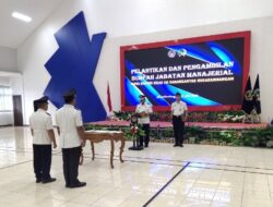 Perkuat Integritas dan Kinerja, Kepala Lapas Karanganyar Pimpin Pelantikan dan Pengambilan Sumpah Jabatan