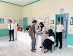 Dinyatakan Negatif Narkotika, Puluhan Warga Binaan Lapas Banyuasin Lakukan Tes Urine Rutin