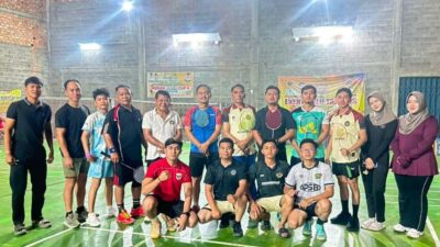 Jaga Kebugaran dan Perkuat Soliditas, Petugas Lapas Muara Tebo Gelar Olahraga Badminton Bersama
