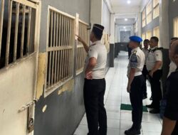 Pastikan Keamanan dan Ketertiban Blok Hunian Tetap Optimal, Kepala Rutan Bandar Lampung Pimpin Daily Inspection