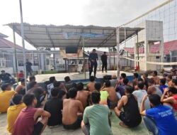 Beri Pengarahan Kepada Warga Binaan, Ka KPLP Lapas Muara Tebo Tegaskan Perkuat Disiplin dan Kepedulian Lingkungan
