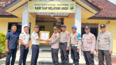 Rutan Sukadana Berikan Penghargaan kepada Polsek Penawartama Atas Peran Aktif Menangkap Warga Binaan Kabur