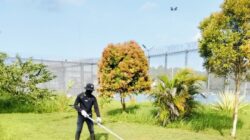 Lapas Khusus Kelas IIA Karanganyar Lakukan Perawatan Area Branggang dan Pos Menara