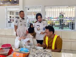 Sapa Pengunjung Secara Langsung, Kalapas Terima Apresiasi dan Tegaskan Komitmen Nol Pelanggaran