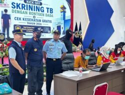 Tim Balai Kekarantinaan Kemenkes Didamping Kalapas Karanganyar Tinjau Langsung Skrining TB di Lapas Karanganyar