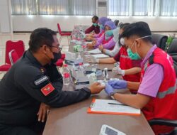 Kalapas dan Jajaran Lapas Karanganyar Ikuti Skrining TB dan Cek Kesehatan Gratis