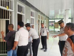 Deteksi Dini Awali Pekan, Kabid Kamtib dan Ka KPLP Pimpin Penggeledahan Blok Hunian