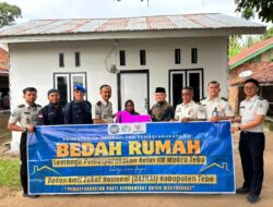 Kolaborasi Berdampak untuk Masyarakat, Lapas Muara Tebo dan BAZNAS Tebo Serahkan Kunci Bedah Rumah Kepada Warga Desa Bedaro Rampak