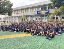 Jaga Kebugaran Fisik dan Produktivitas Kerja, Kalapas Kelas I Bandar Lampung Pimpin Pembinaan Jasmani Pegawai