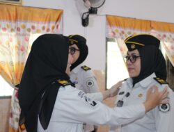 Kasi Binadik Lapas Perempuan Bandar Lampung Lakukan Pemeriksaan Kerapihan Seragam dan Atribut Rutin Usai Apel Pegawai