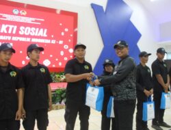 Kalapas Karanganyar dan Jajaran Serahkan Paket Sembako kepada PPNPN Bakti Sosial Semarak HUT Ke-81 Kemerdekaan RI