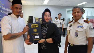 Warga Binaan Lapas Kelas I Bandar Lampung Terima Ijazah Kejar Paket dan KTP