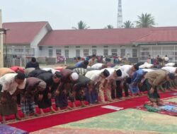 Kabut Asap Menyelimuti, Lapas Muara Tebo Mengetuk Pintu Langit Lewat Sholat Istisqa