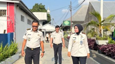 Jaga Kondusifitas Lingkungan, Kalapas Kelas I Bandar Lampung Bersama Pejabat Struktural Lakukan Deteksi Dini Blok Hunian