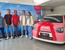 Astra Daihatsu Serahkan Hadiah Ayla Modern Vintage Kepada Pemenang di Lampung