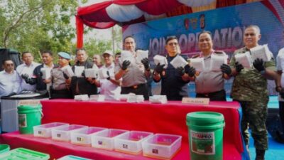 Kakanwil Ditjen Imigrasi Aceh Hadiri Konferensi Pers Pengungkapan Laboratorium Narkotika di Pidie, Dua WNA Diamankan