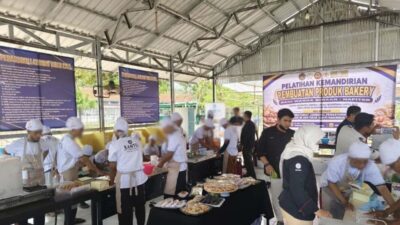 Kalapas Karanganyar Hadiri Pelatihan Pembuatan Bakeri Oleh Napiter di Lapas Kembangkuning Nusakambangan